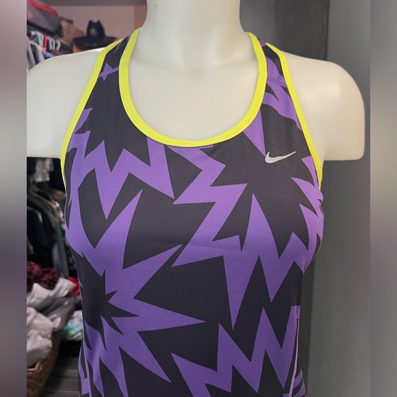 Nike Dri Fit Purple Pattern Workout Tank Top - Picture 2 of 8